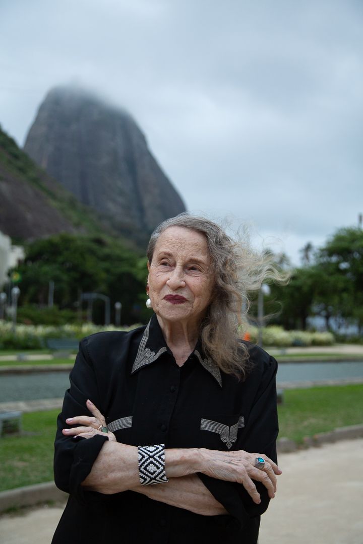 Exposição Anna Bella Geiger Exposição Anna Bella Geiger